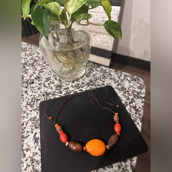 Tagua necklace - Picture 1 of 2